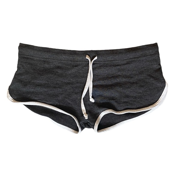 I ❤️ NY Y2K DARK GREY AND WHITE LOWRISE MINI BOOTY COTTON SHORTS SIZE MEDIUM - Picture 2 of 4